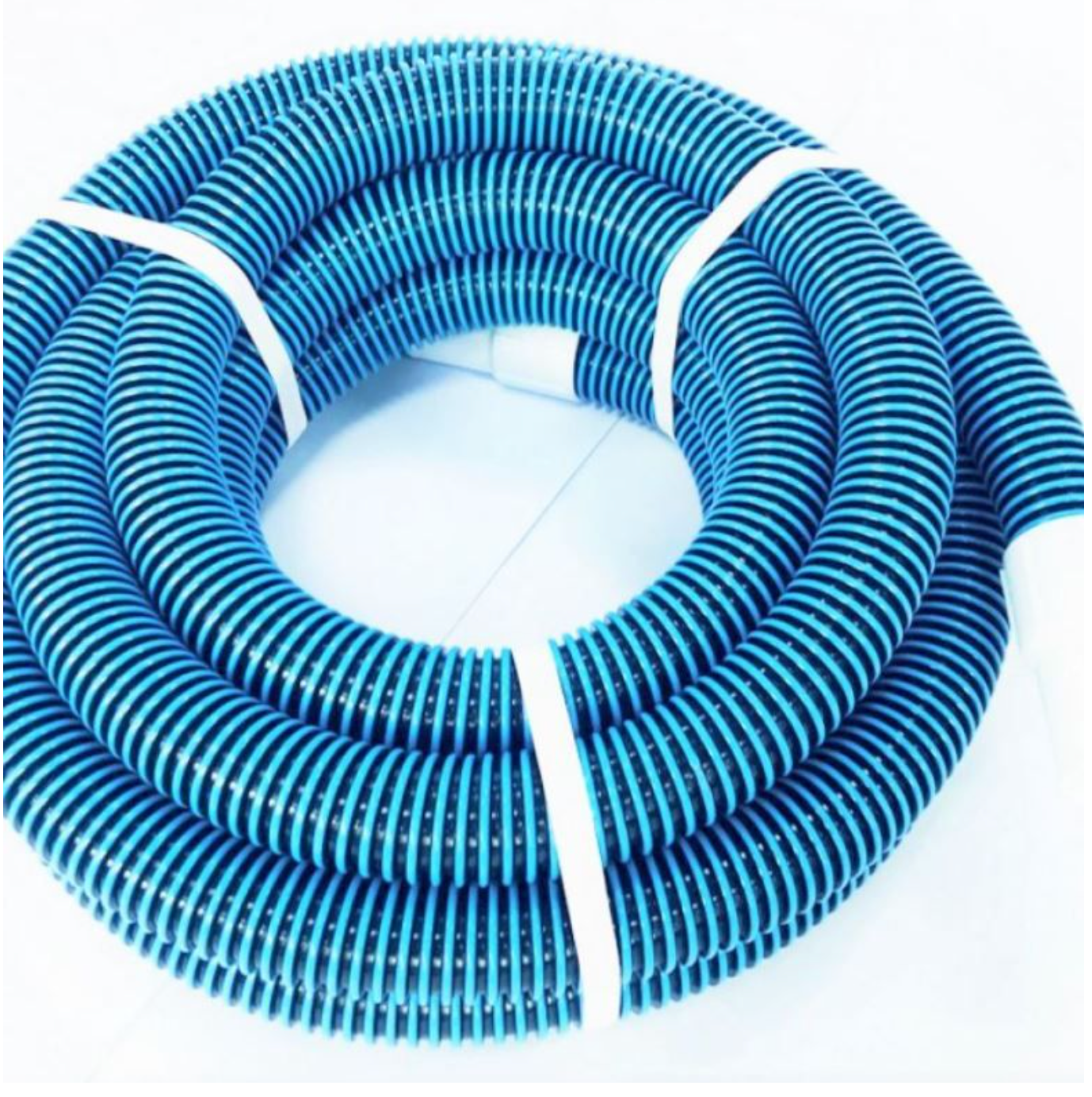 Vac Hose - PVC Blue/Black Flex-Hose 11⁄2" With Swivel Cuffs 7.5mtr